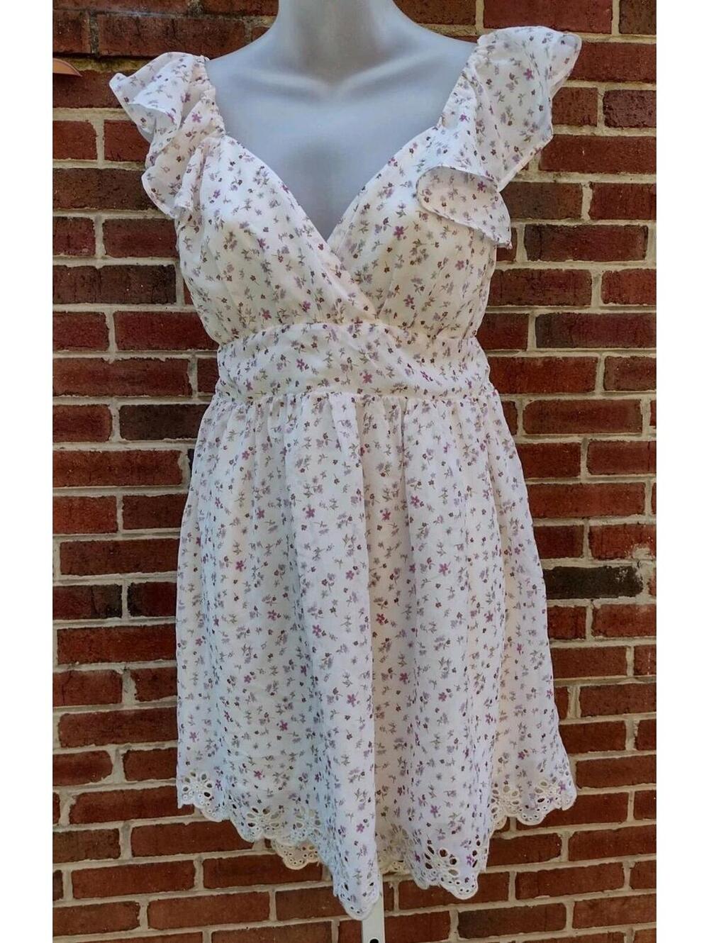 Altar’d State Floral Eyelet Dress Ruffle Sleeve Cutout Back L Cottagecore